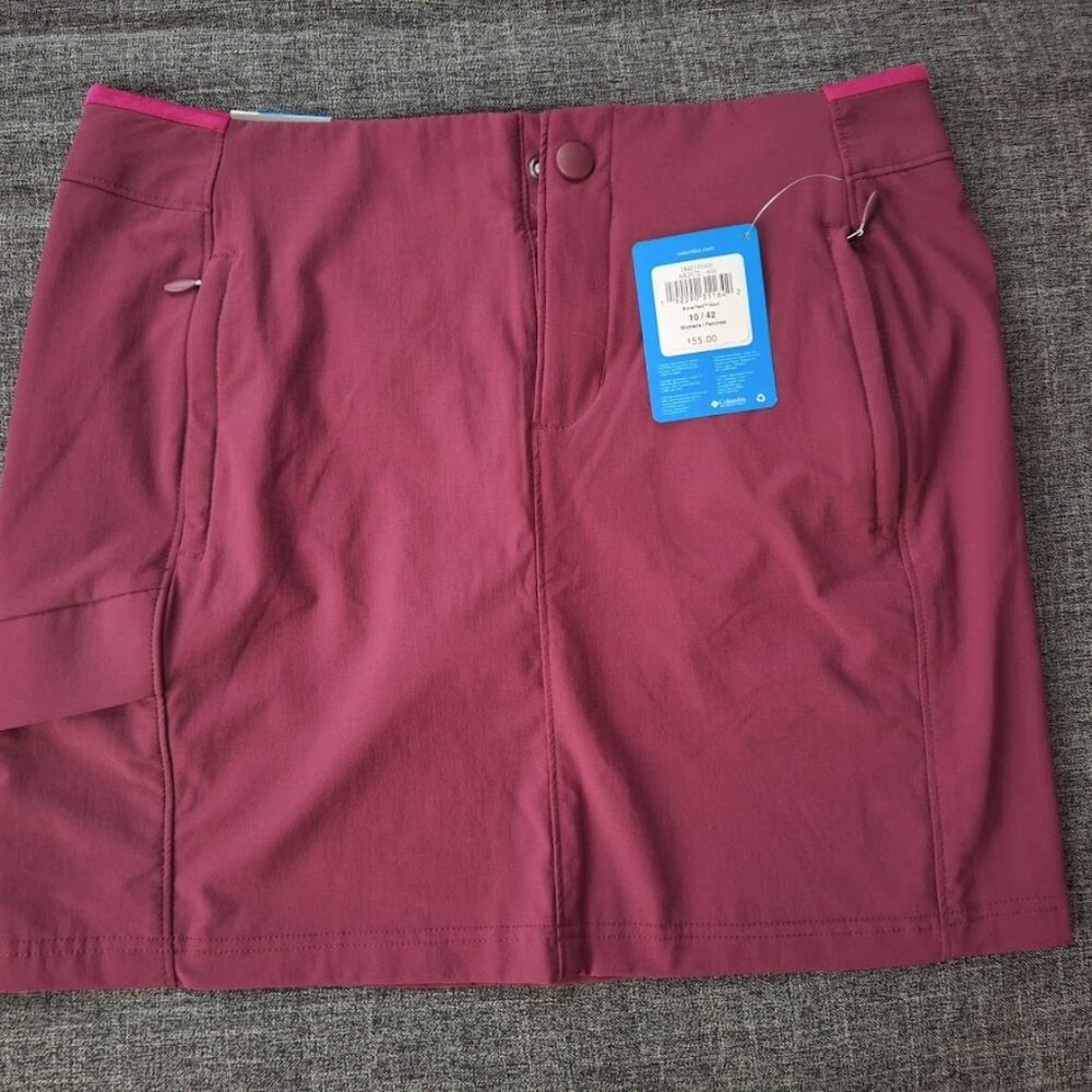 Columbia Bryce Peak Skort, Women's Size 10, Burgundy.